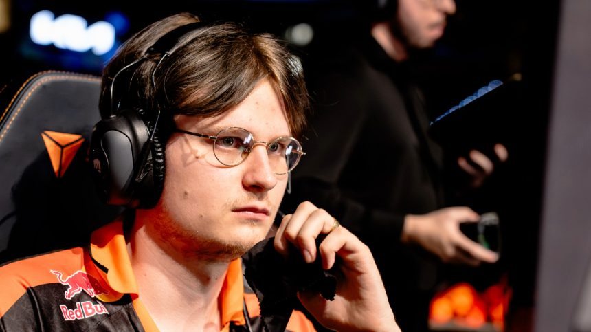 LEC Summer Finals Madrid 2025 Day 1 Fnatic Upset Riot Games